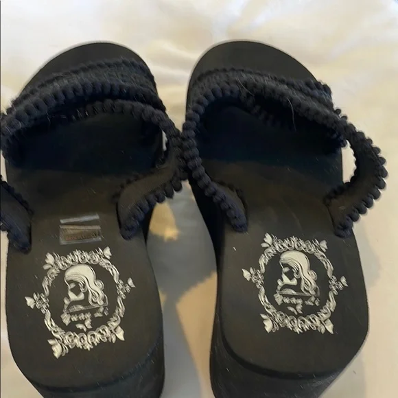 New Women's Black Platform Foam Wedge Sandals - Picture 6 of 6